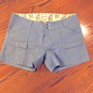 Horny Toad blue pinstripe cargo shorts, size 12